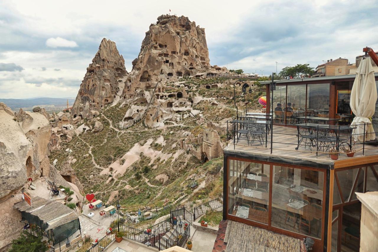 Hotel Caldera Cave