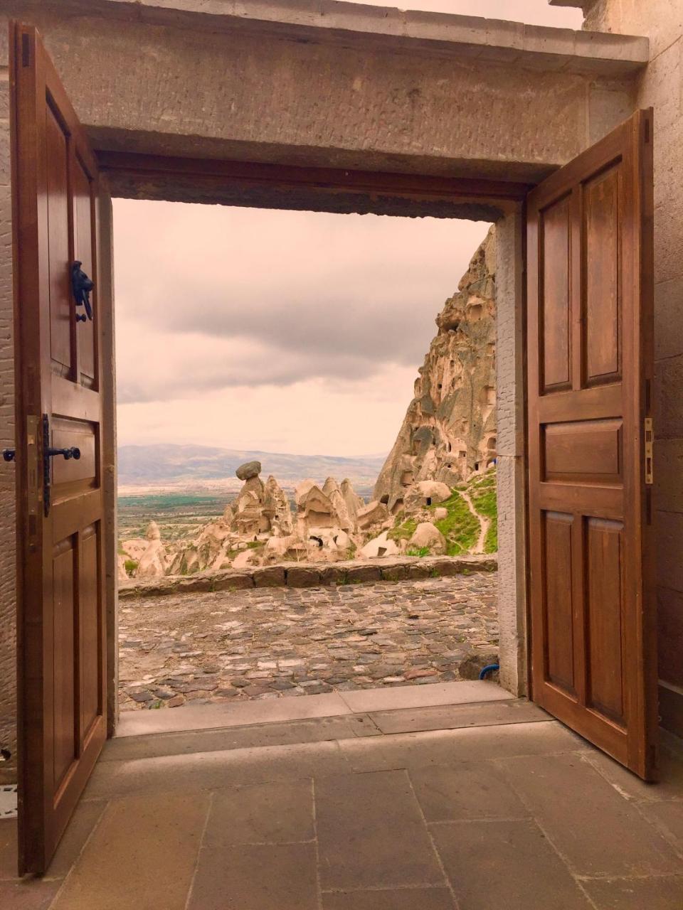 Hotel Caldera Cave